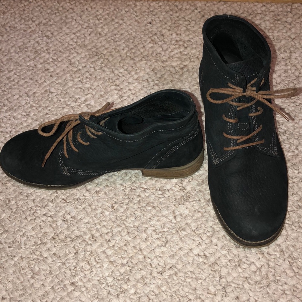 Black Bootie, Size 38 (7.5)